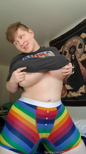 TheCurvyPrince