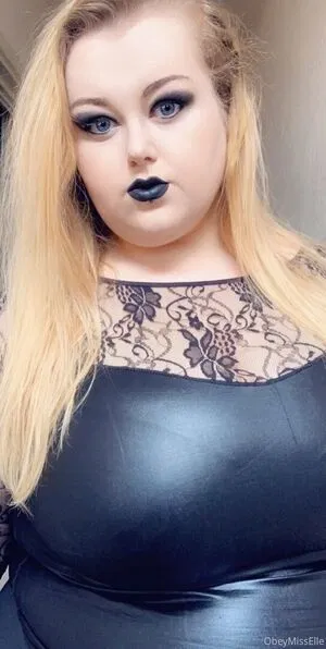 lovelymishelley / obeymisselle