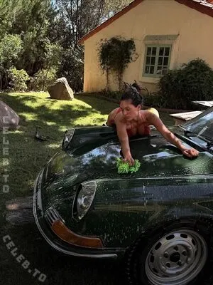 Alyssa Lynch / alyssalynch