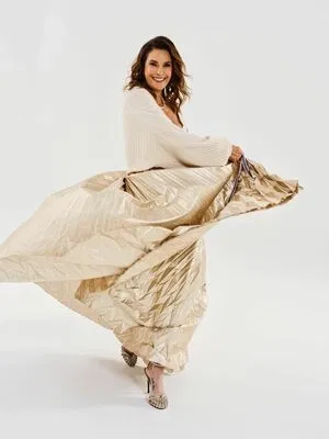 Teri Hatcher / officialterihatcher