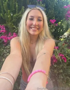 Naughty freshman / emilywillis18 / emilywills18