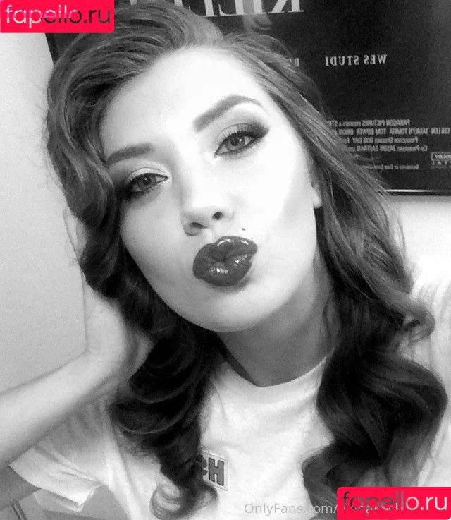 Elenakoshkaxoxo / therealelenakoshka