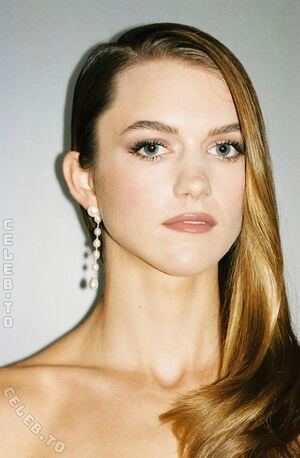 Chloe East