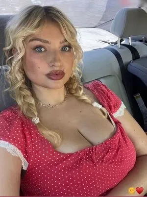 Sarina Nowak / sarinanowak