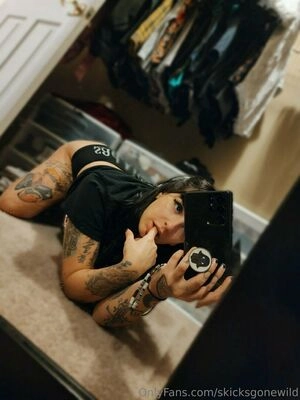 skicksgonewild