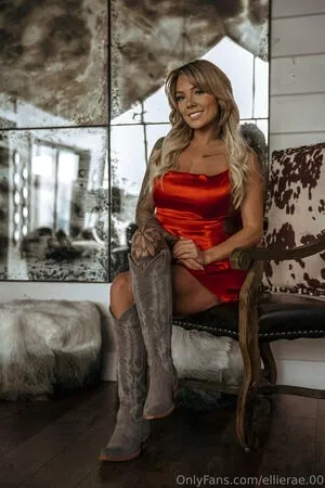 ellierae.00 / elllierae