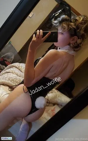 Jadan Wolfie / jadanwolfie