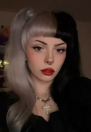 Emma Langevin / emmalangevin / emmalangevinxo