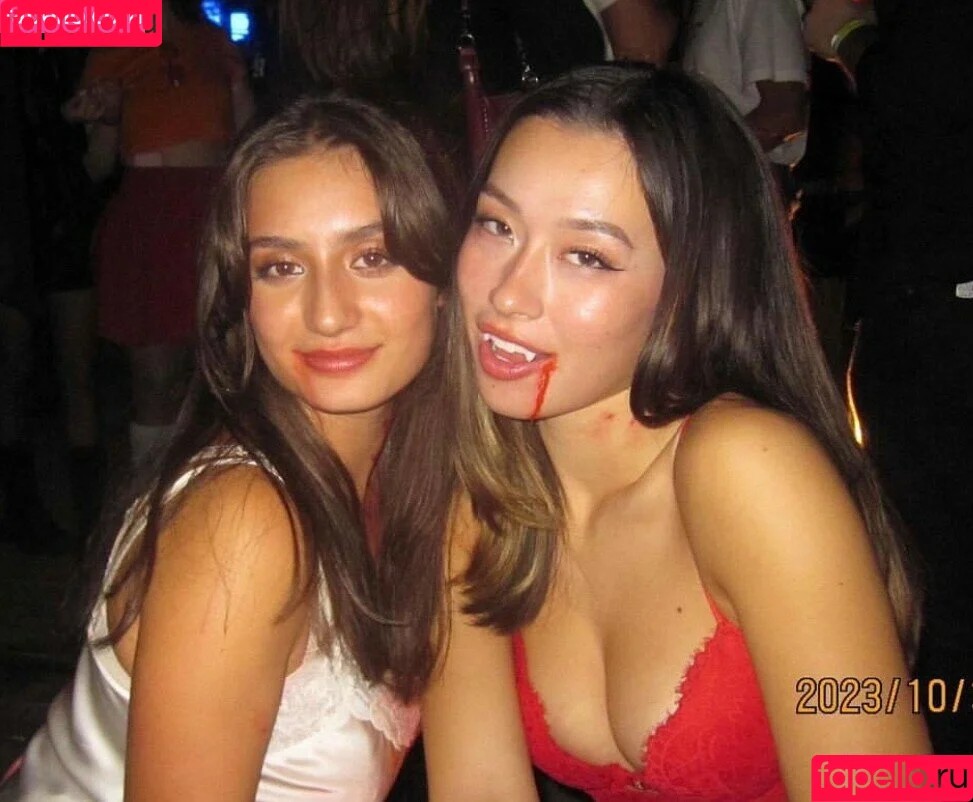 Molly Faye / _mollyfaye / guacamolly.com / mollyfayeporter