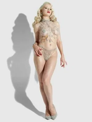 Miss Mosh / officiallymosh