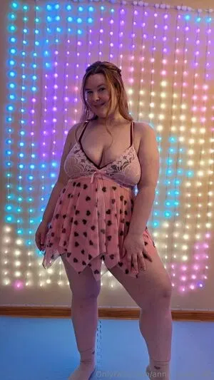 Anna_Lynne_ofg / https: / theannalynnemccord