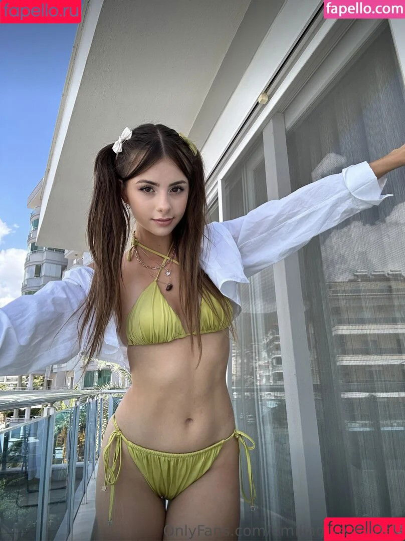 emiliaabrookss / emiliabrookss / emiliagivessweets / justemilia