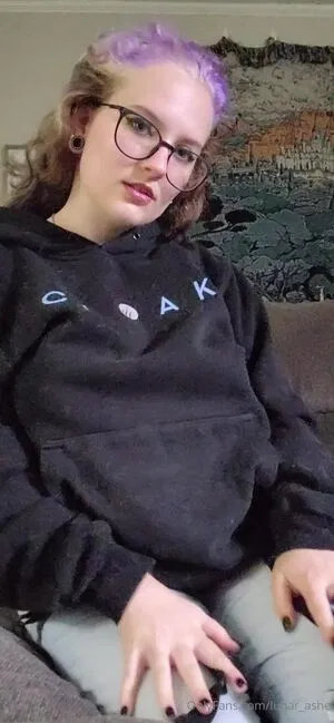 lunar_ashe / lunarashe