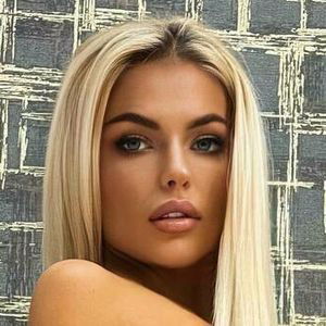 HungryBunny92 / Ula.X / ulax