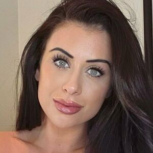 fantasmicallyfunsized / stepmomfantasygirl