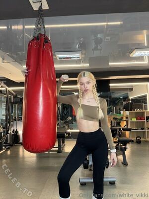 white_vikki