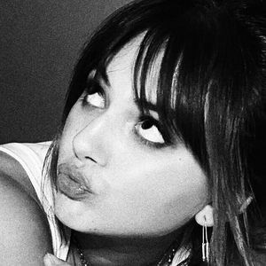 Emilia Jones / emiliajonesy