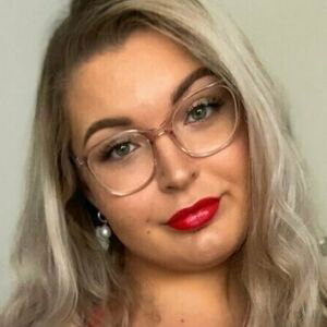 cheeky_yelofree / cheekyreelss