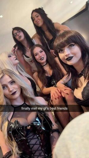 QueenNephilim / https: / queen.nephie