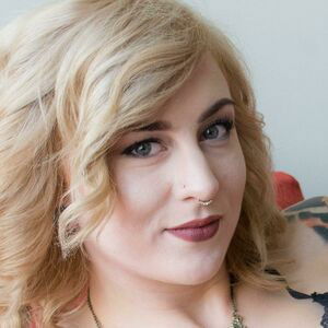 Moonchiild / moonchildsanelly / mooonchiild__