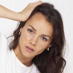 Nanette Nicole / nanetteorellana / nickinickita