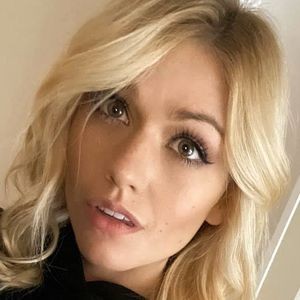 Katherine McNamara / kat.mcnamara