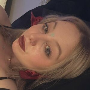 Kinzyyyy / SnowBunnyQueen / _kinzyyyy_ / itsskinzyyyy / snowitsskinzy