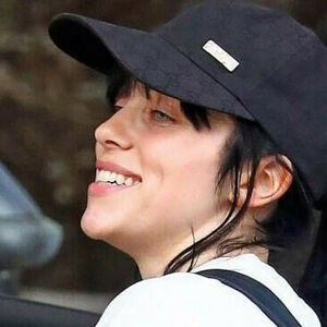 Billie Eilish Fake / billeeilish / billieeilish