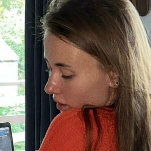 Ariel Next Door / ArielLush / Arilaviee / LoveMeGentle / arilaviee.free / arilavieeback