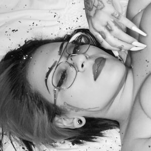 drippinaries / marijoannax