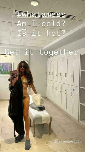 Sarah Shahi / SarahShahi