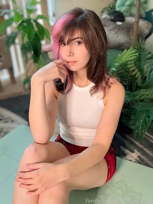 Kaitlin Witcher / kaitlinwitcher / piddleass