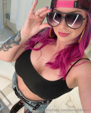 emiaddisonx / emiaddisonx__