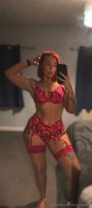 curvyari3l / curvyari_