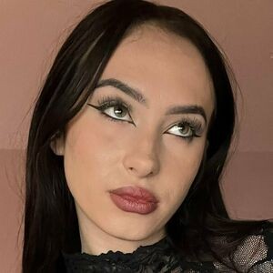 kylievv3 / nicole.kylie / nicole_kylie