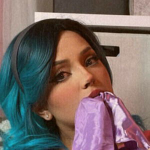 Deya Demarco / naturebabe99 / spooky__doggo