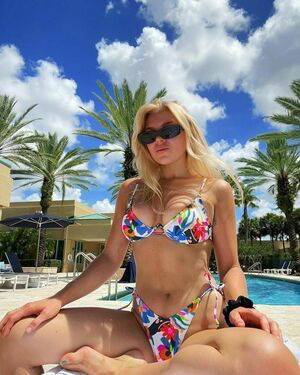 Ellie Lawson / ellielawson93 / sadie.lawson