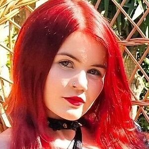 Mia May / _sweet_miamay / away