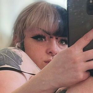 reaghan_chase18 / reaghanblackhart