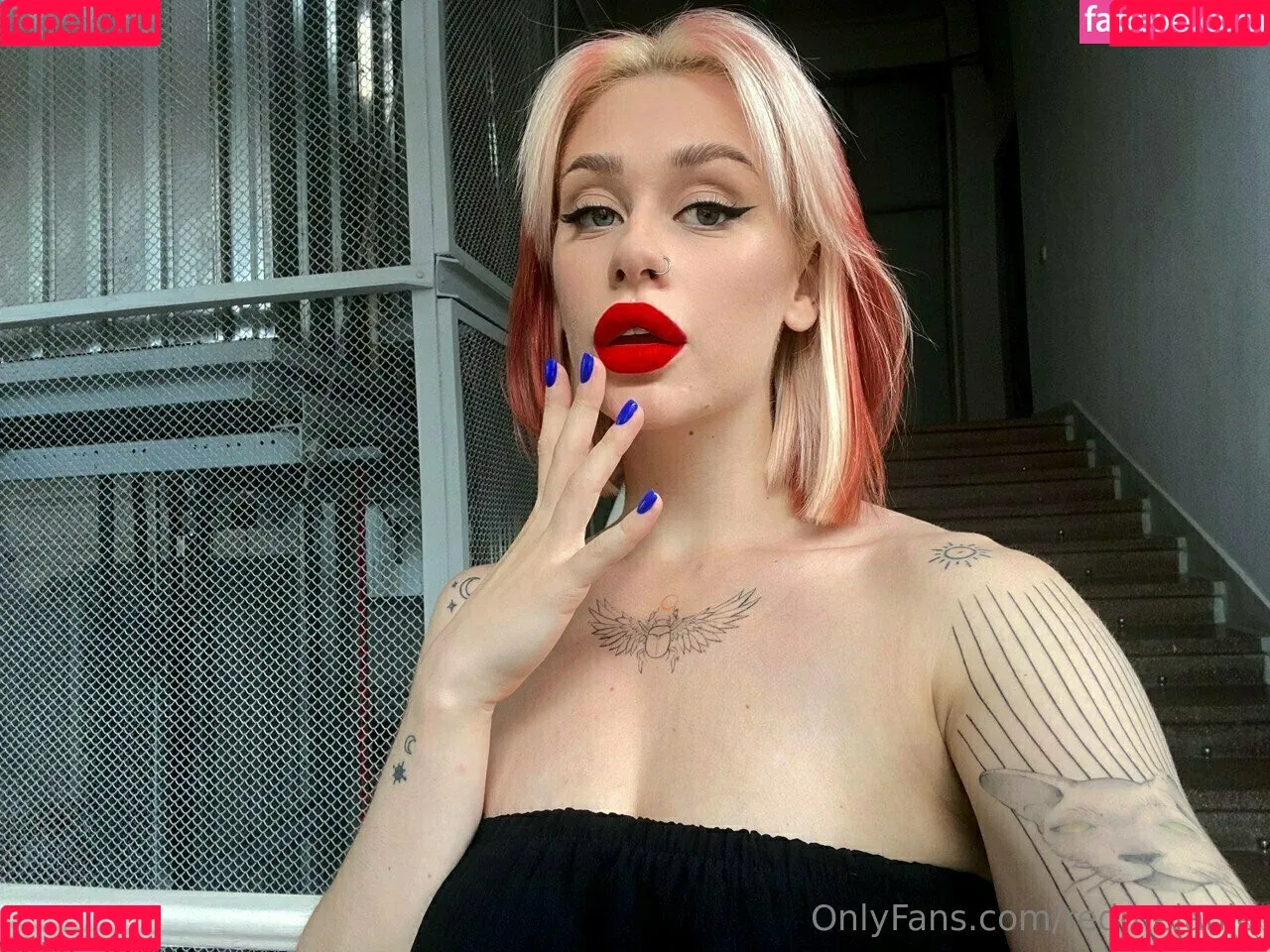 redmelanie Onlyfans Photo Gallery 