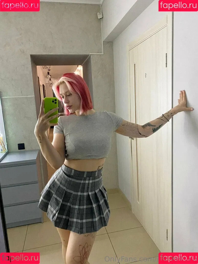 redmelanie Onlyfans Photo Gallery 