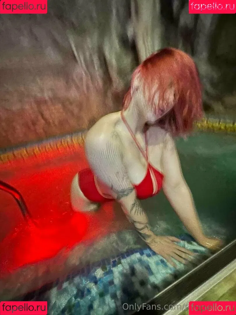 redmelanie Onlyfans Photo Gallery 