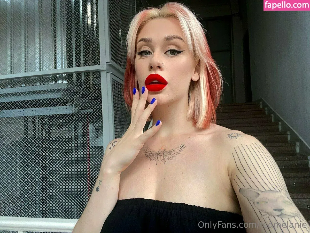 redmelanie Onlyfans Photo Gallery 