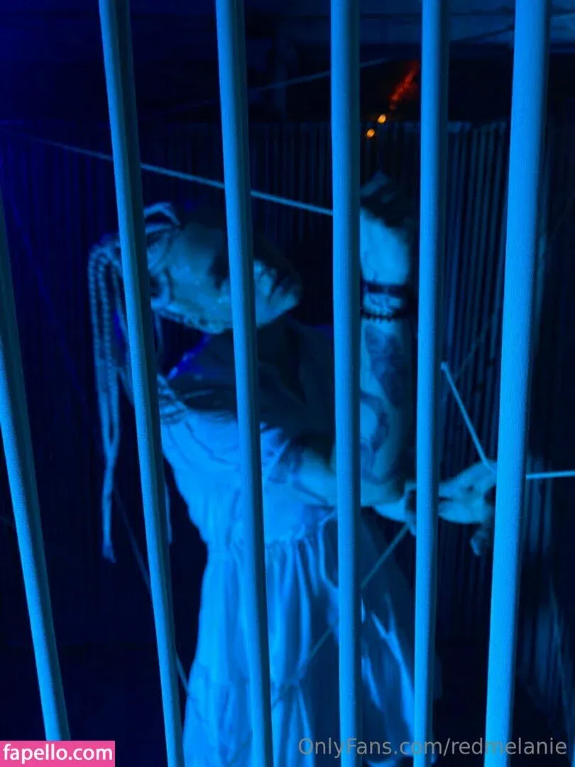 redmelanie Onlyfans Photo Gallery 