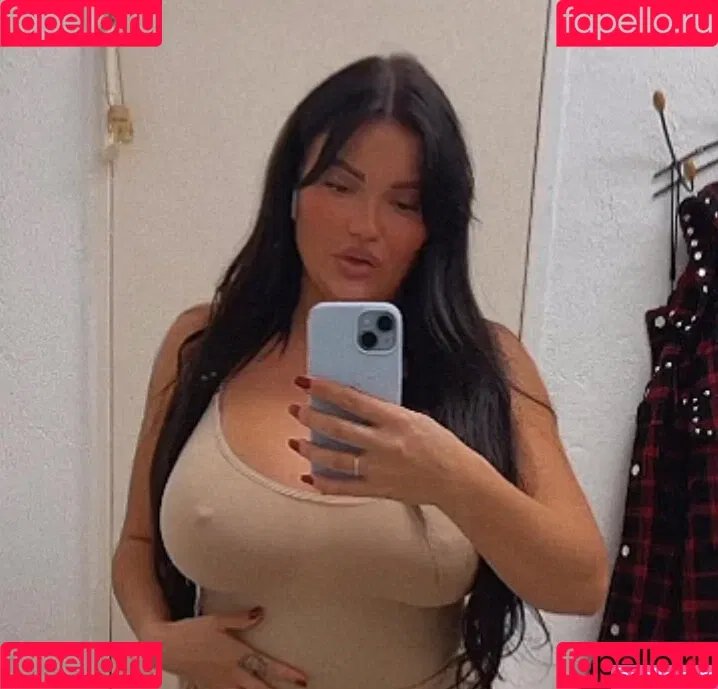 Laura Wölki Onlyfans Photo Gallery 
