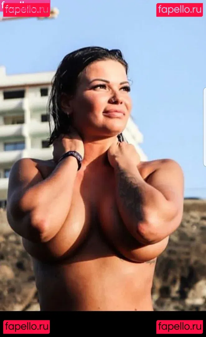 Laura Wölki Onlyfans Photo Gallery 