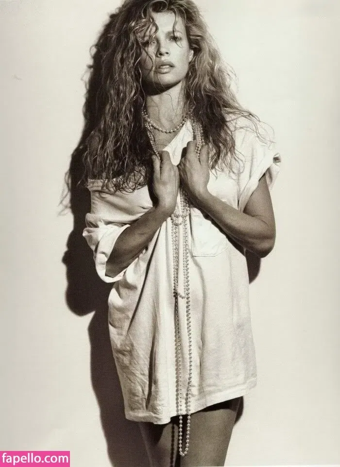 Kim Basinger Onlyfans Photo Gallery 