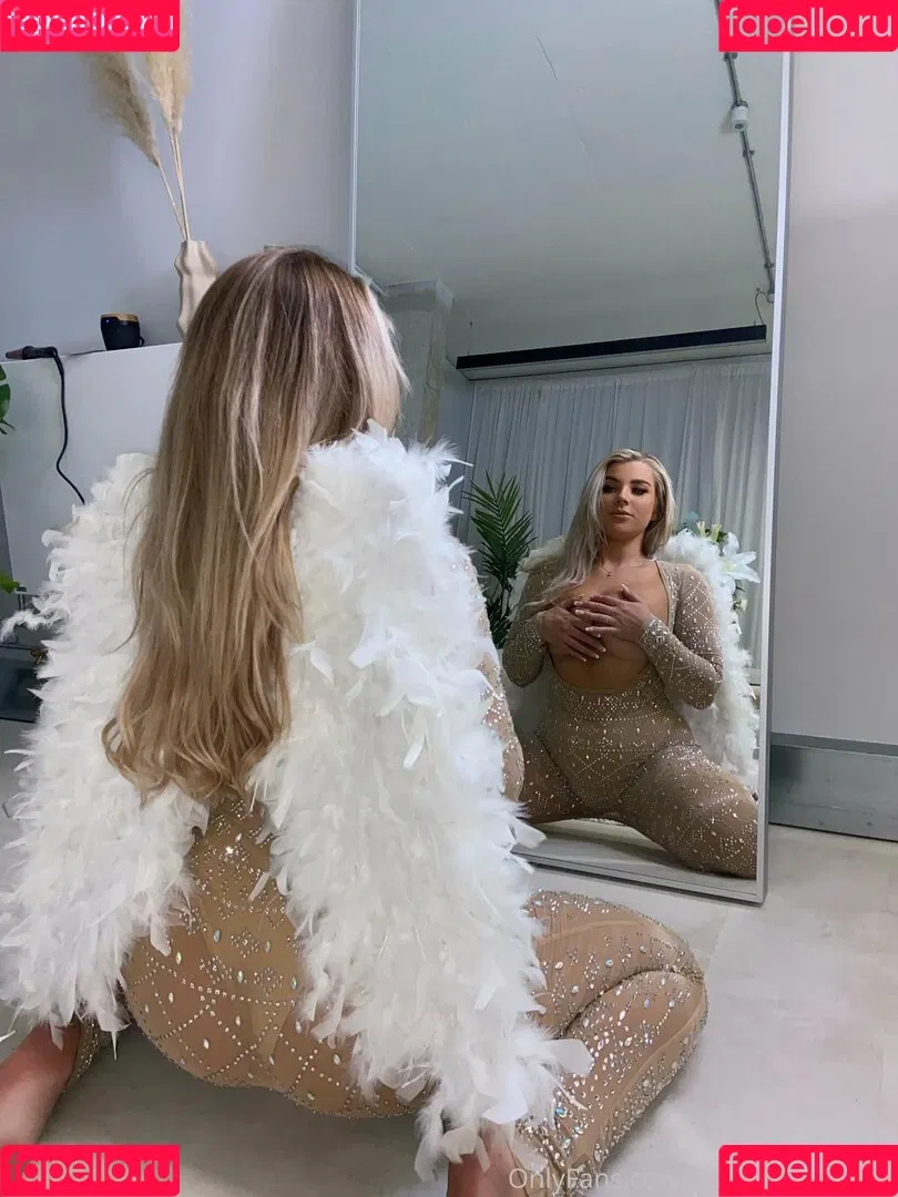 madelenewright Onlyfans Photo Gallery 