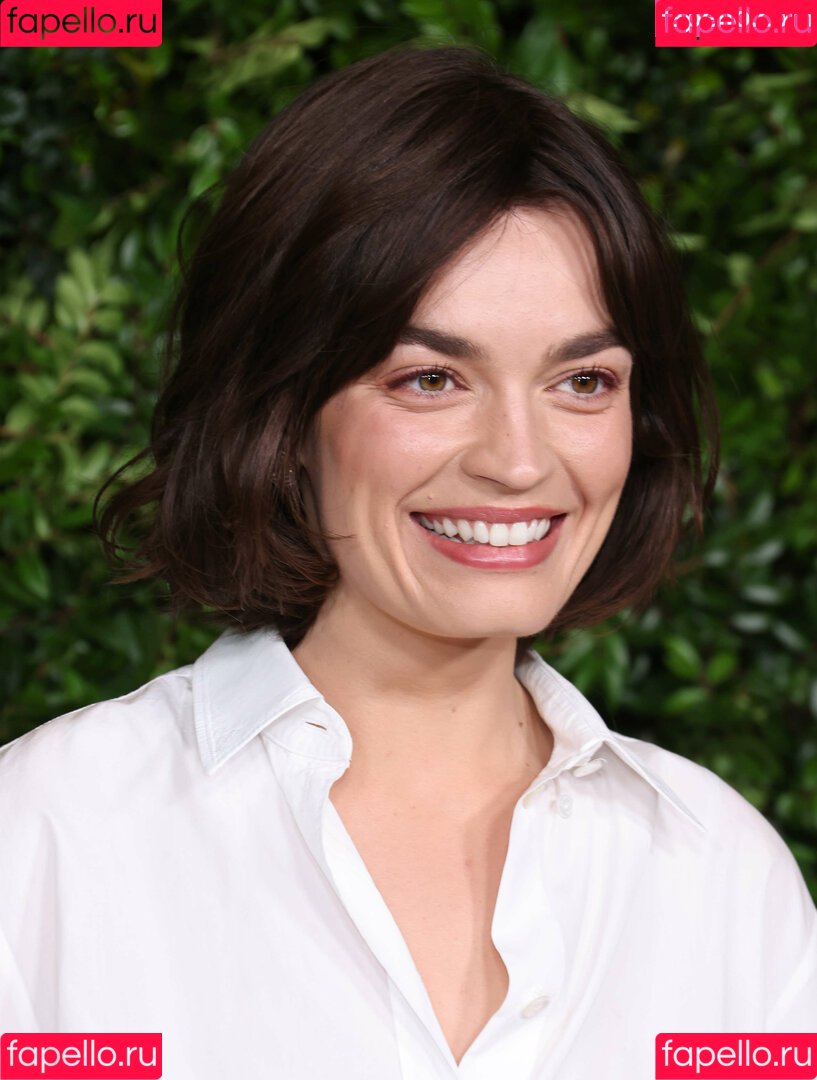 Emma Mackey Onlyfans Photo Gallery 