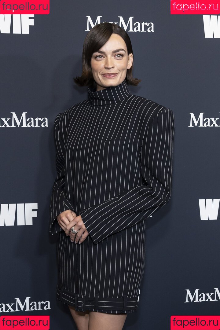 Emma Mackey Onlyfans Photo Gallery 